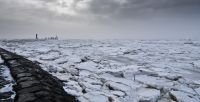 Unendliche Winterlandschaft auf der Hallig Langeneß