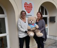 DKD Löwenzahn Regensburg - Spendenübergabe Herzyoga