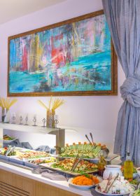 Cronwell Hotels & Resorts - Buffett