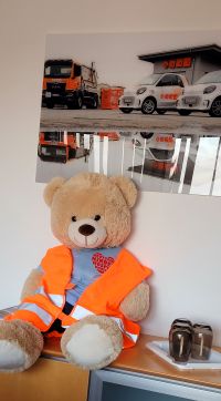 DKd Frankfurt - Hope im Praktikum bei KURZ