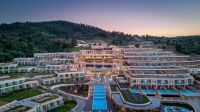 Miraggio Thermal Spa Resort bei Nacht